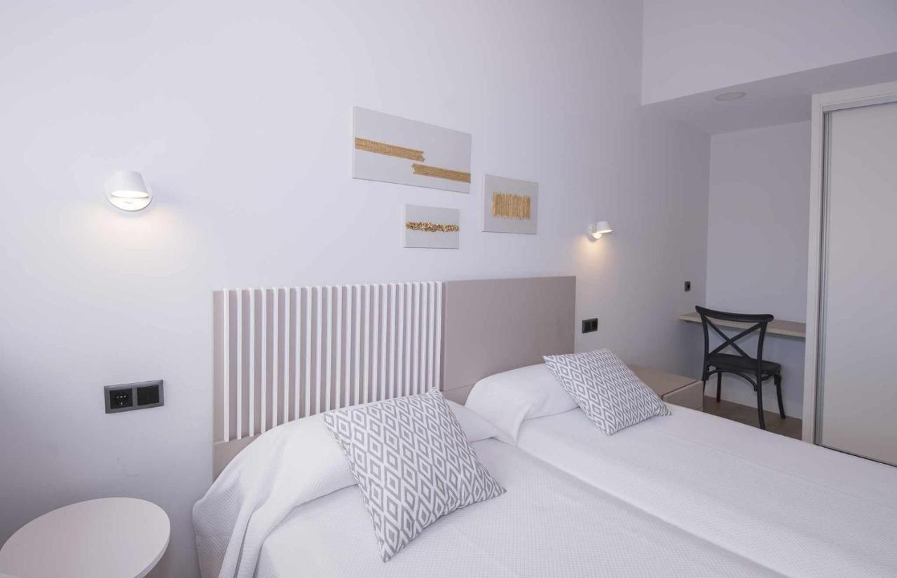 Adosadoduplex Marea Baja 3 Zona Playa Ideal Familias Parejas Y Amigos Llanes Esterno foto