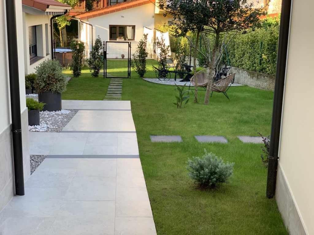 Adosadoduplex Marea Baja 3 Zona Playa Ideal Familias Parejas Y Amigos Llanes Esterno foto